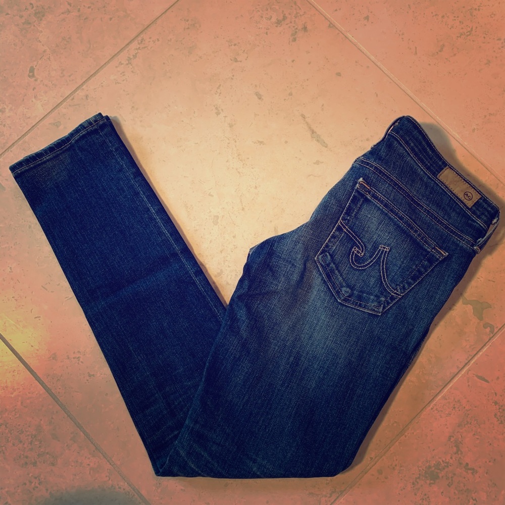 AG The Stilt Cigarette Leg Jean
